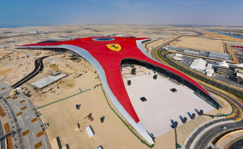 Феррари парк Абу Даби