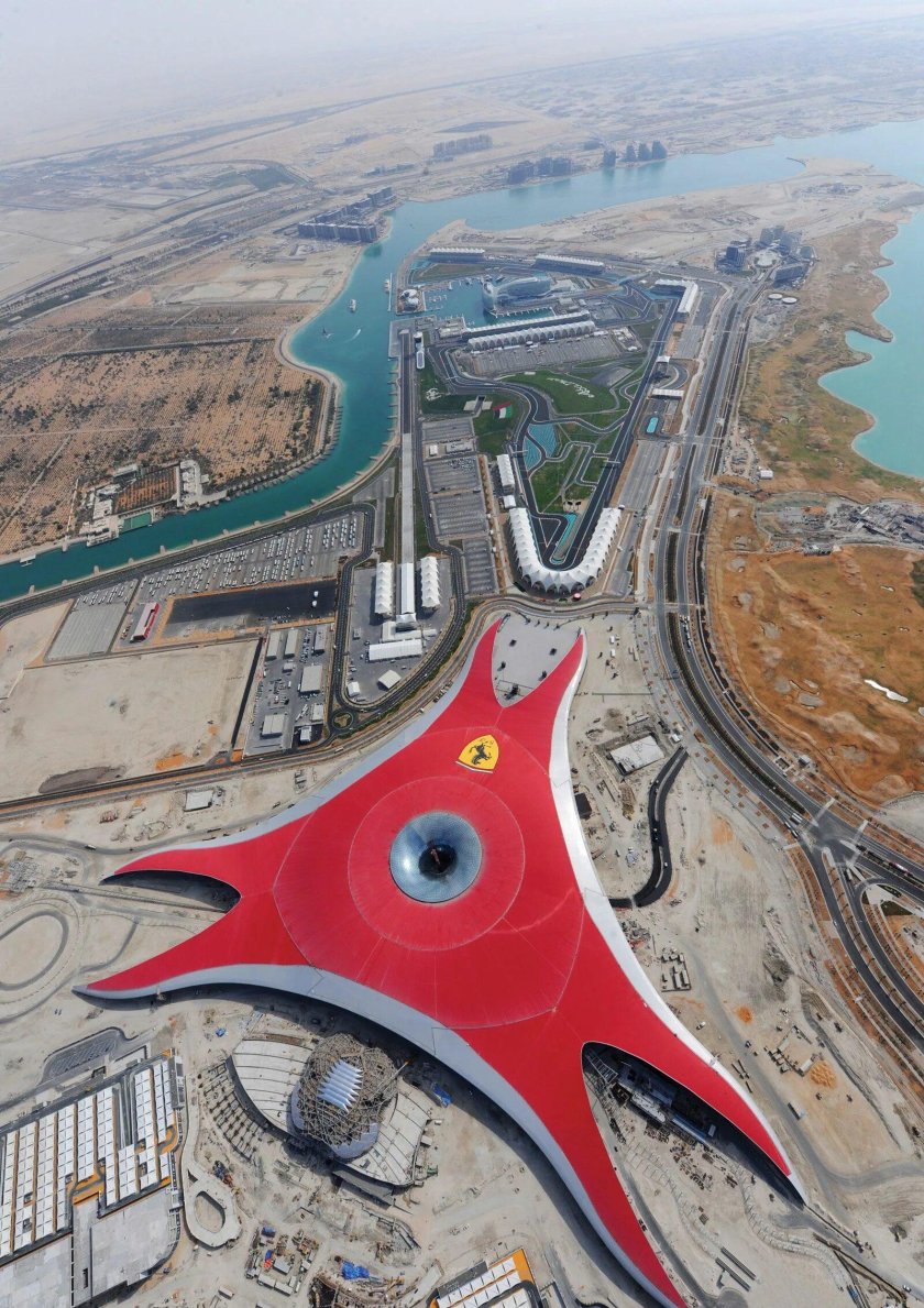 Ferrari World Абу-Даби
