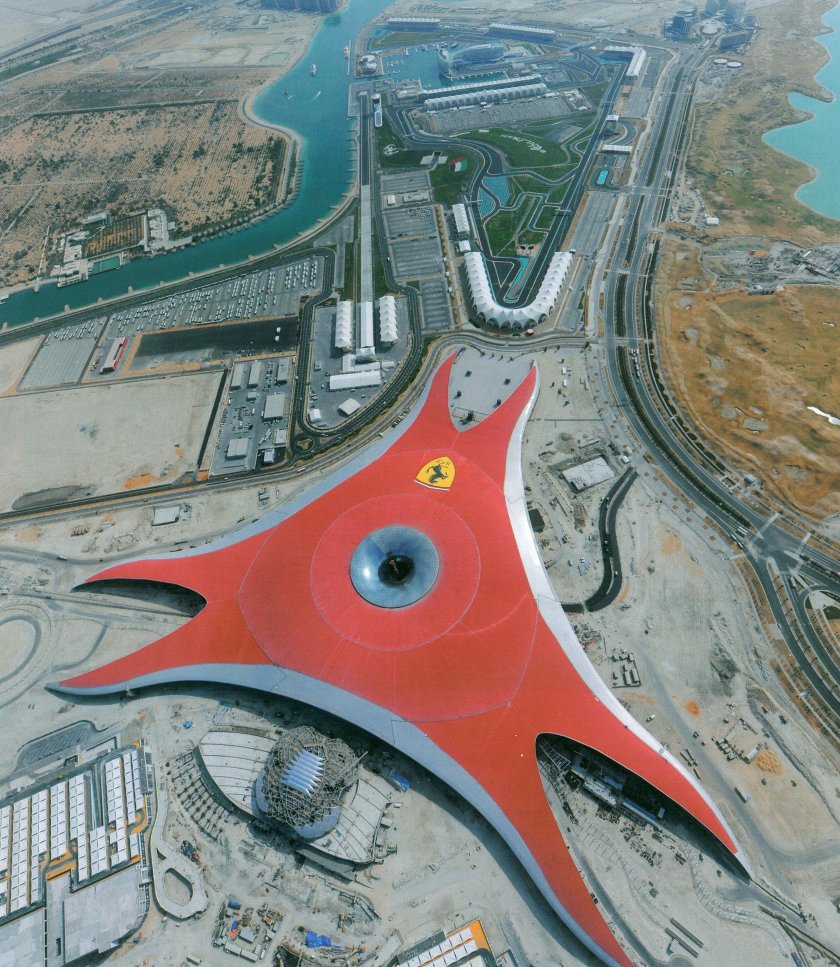 Ferrari World Абу-Даби