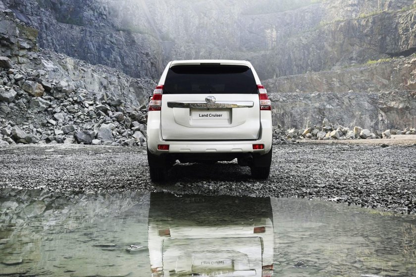 Toyota Land Cruiser Prado 2014