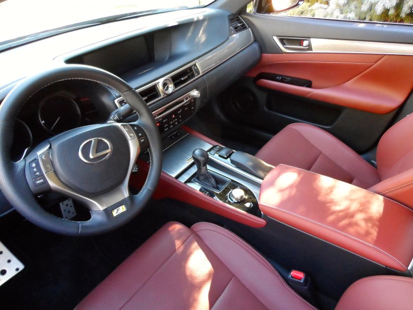 GS 350 F Sport салон