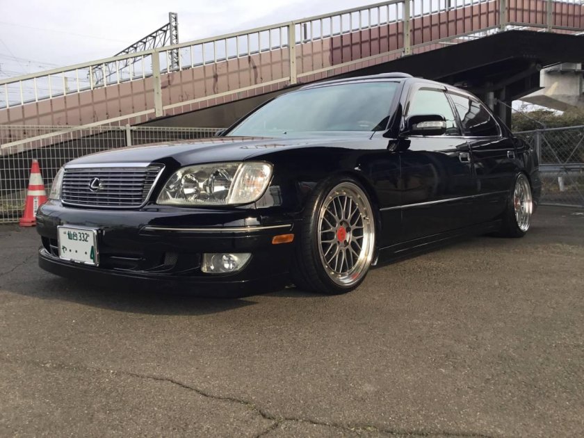 Lexus ls400
