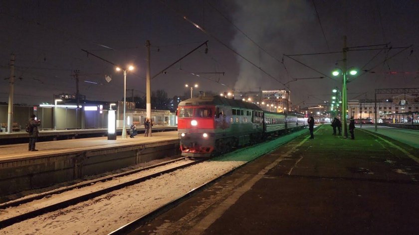 Поезд на вокзале