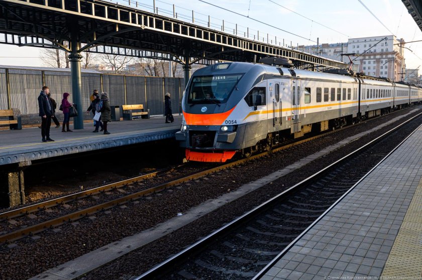 Электричка москва