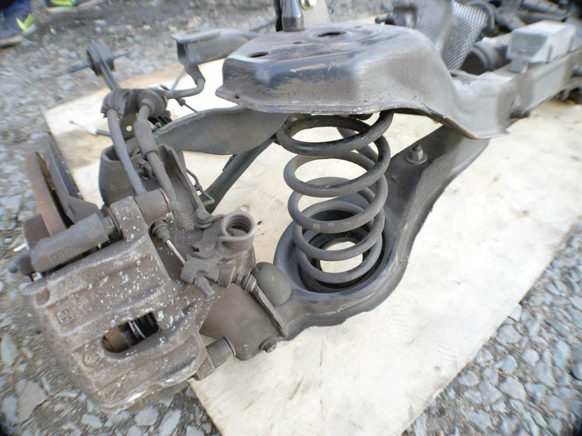 Volvo s40 2.4 задняя подвеска