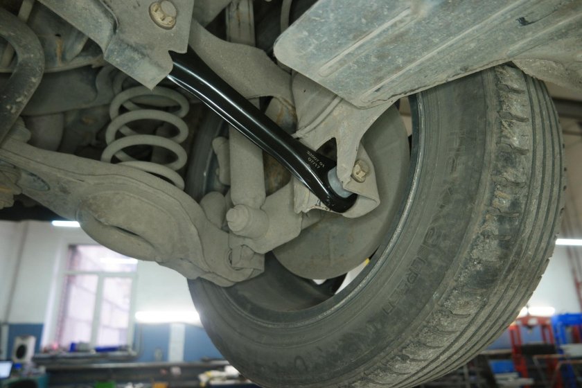 Задние рычаги Вольво s40