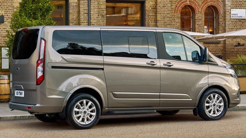 Ford tourneo custom 2017