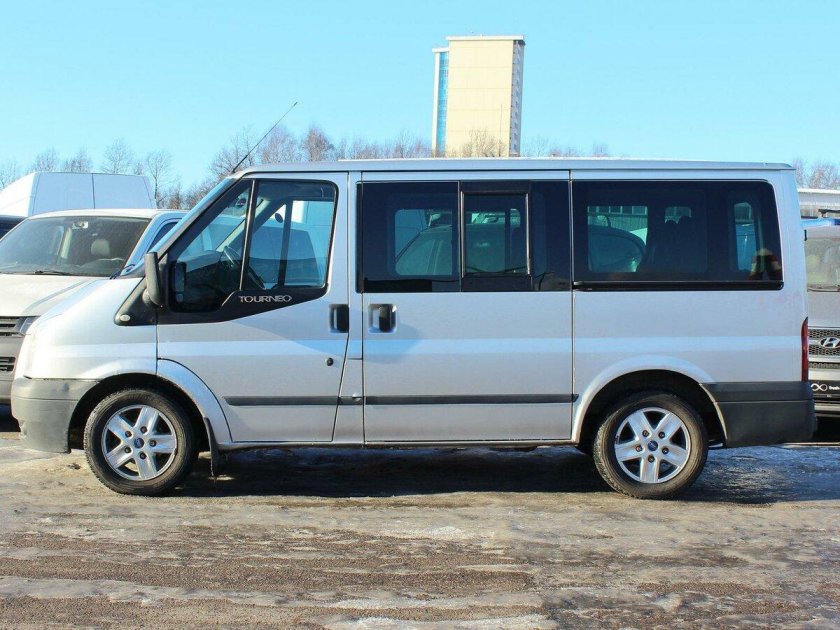 Форд Транзит минивэн 8 мест