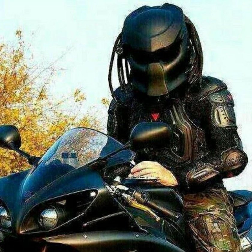 Nitrinos шлем хищника