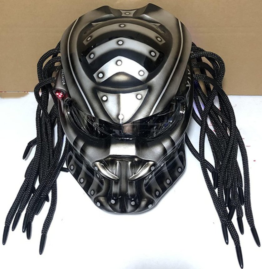 Шлем мотоциклетный предатор