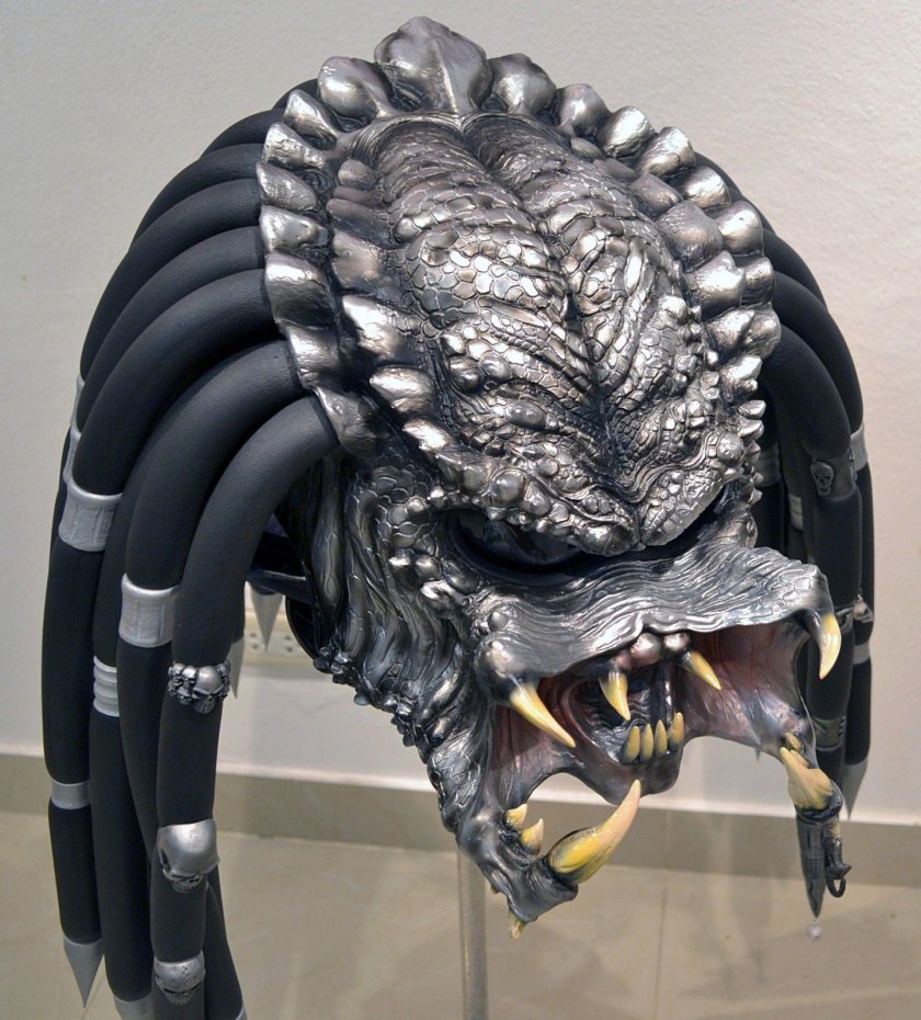 Шлем мотоциклетный предатор