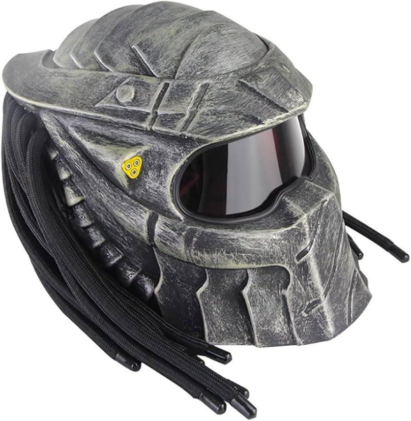 Шлем хищник