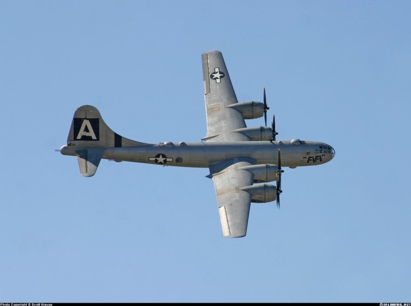 Самолет b-29 Superfortress