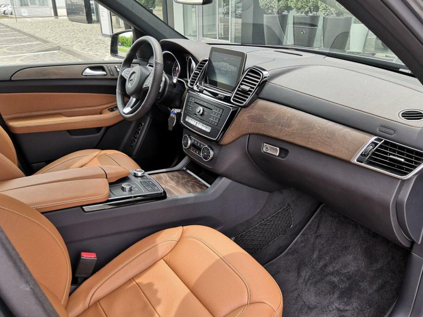 Мерседес ГЛС 350