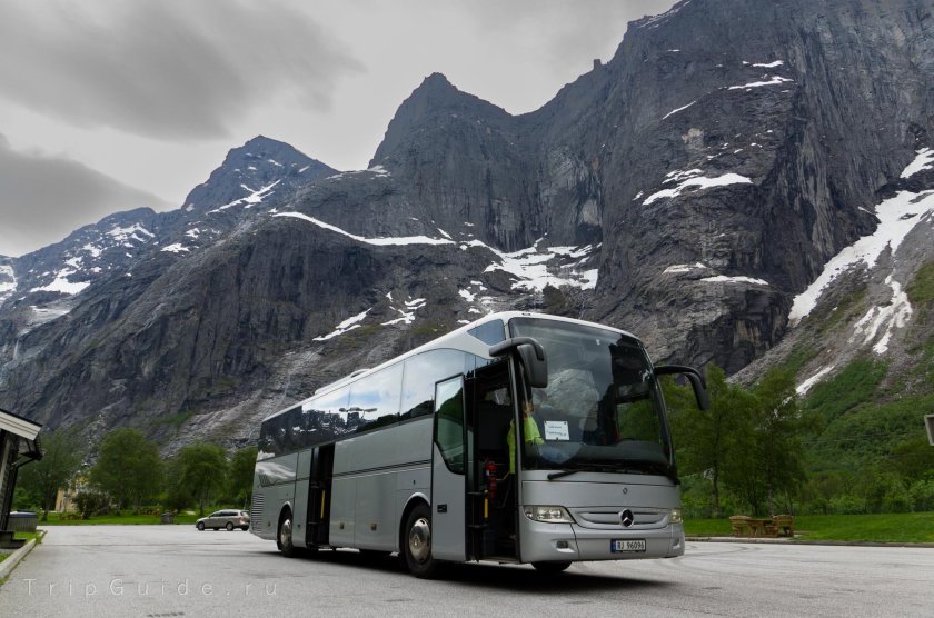 Туристический автобус