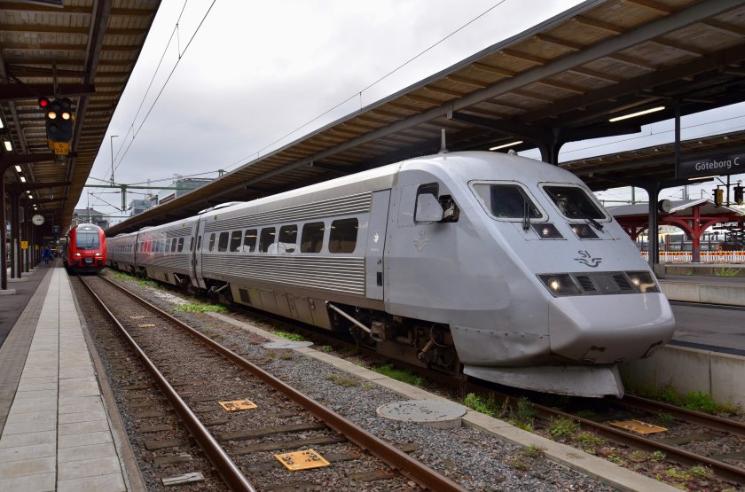 Поезда в Швеции x2000