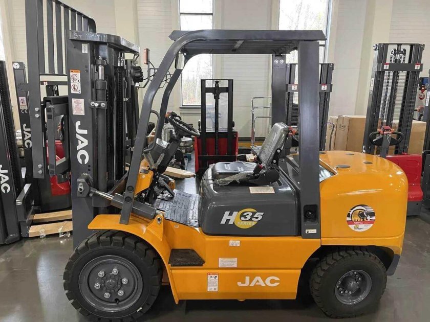 Дизельный погрузчик JAC