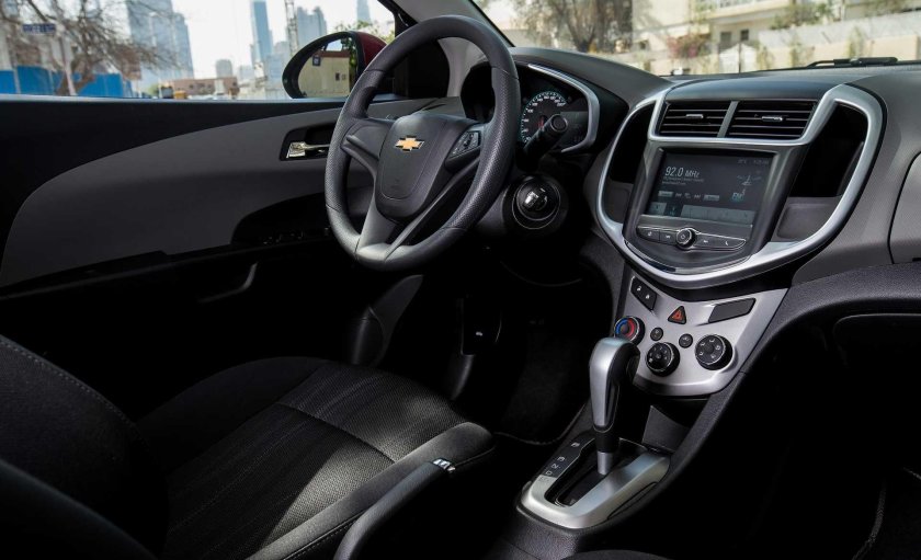 Chevrolet Aveo 2018 салон
