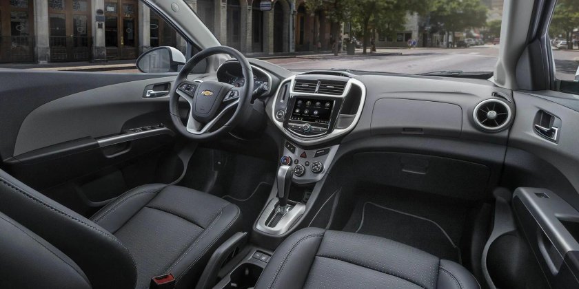 Chevrolet Aveo 2018 салон
