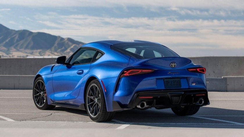 Тойота gr Supra 2023