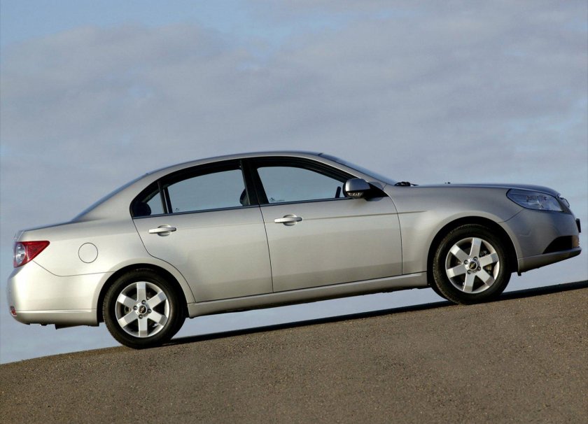 Chevrolet Epica седан
