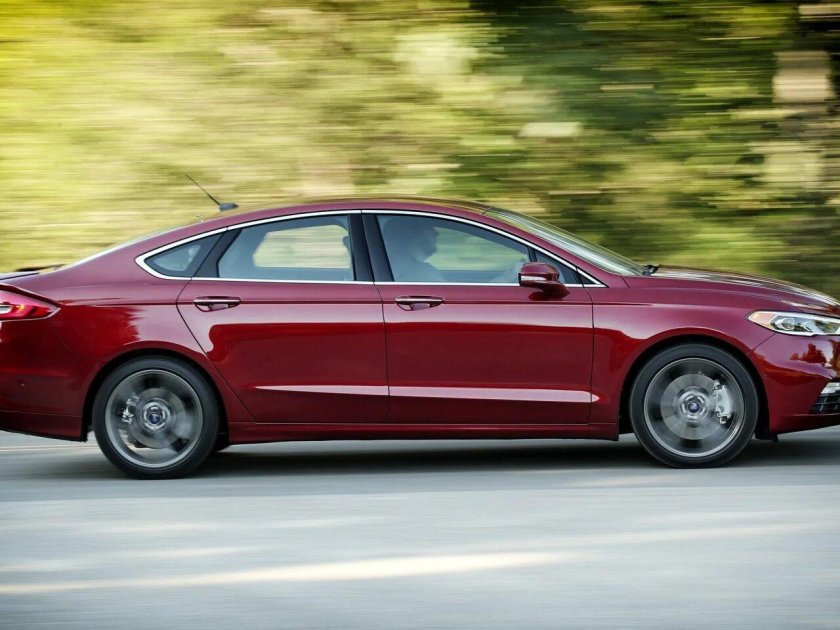 Ford Fusion 2012 седан