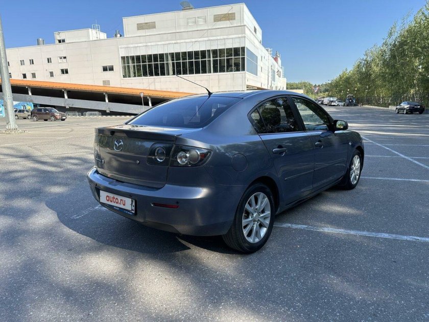 Мазда 3 седан 2006