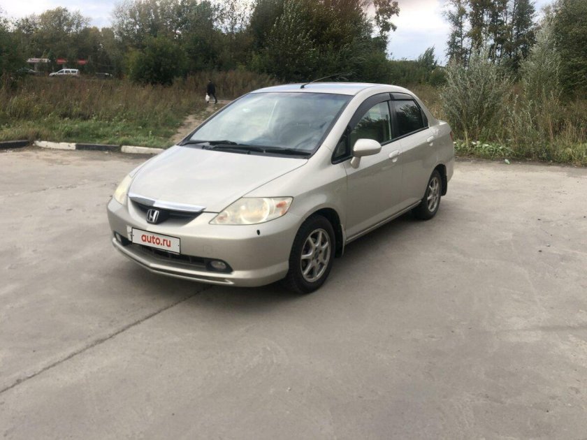 Хонда фит Ария 2002 год