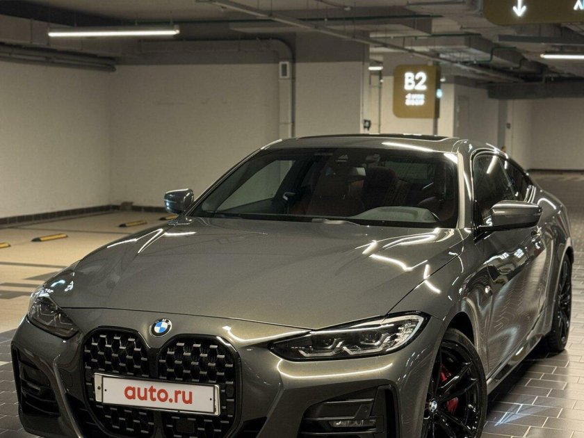 Серая бмв