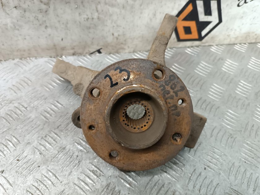 Ступица передняя правая