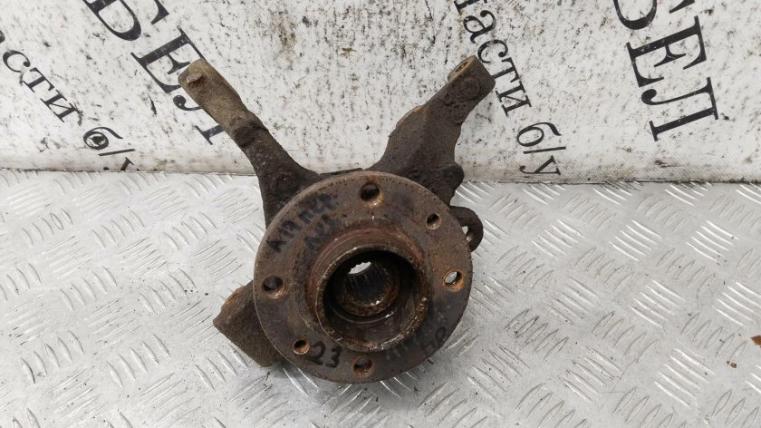 Ступица передняя правая