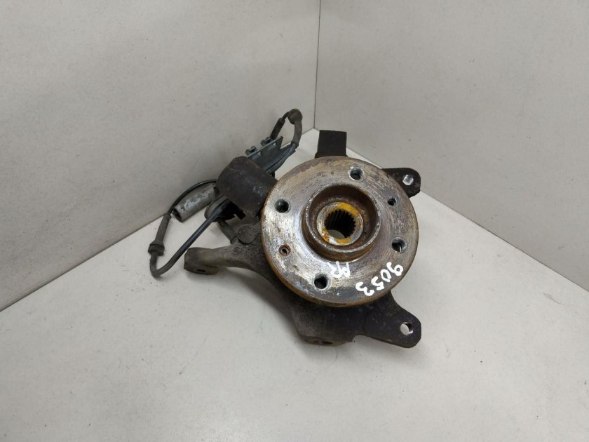 Ступица передняя Лагуна 1