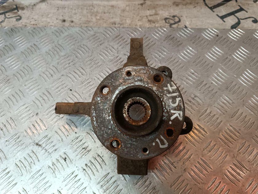 Ступица передняя правая