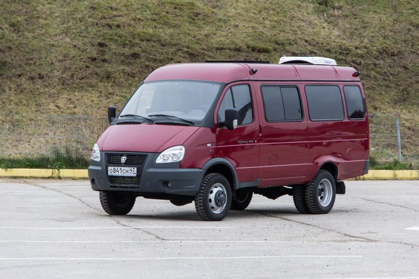 ГАЗ Соболь 2217 4x4