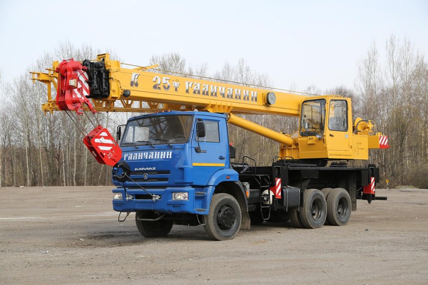 Автокран КАМАЗ 55713-4