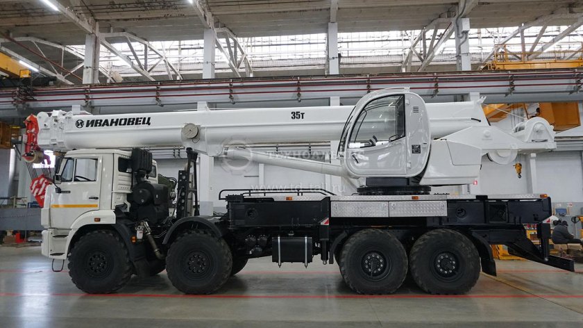 КАМАЗ-63501 8х8