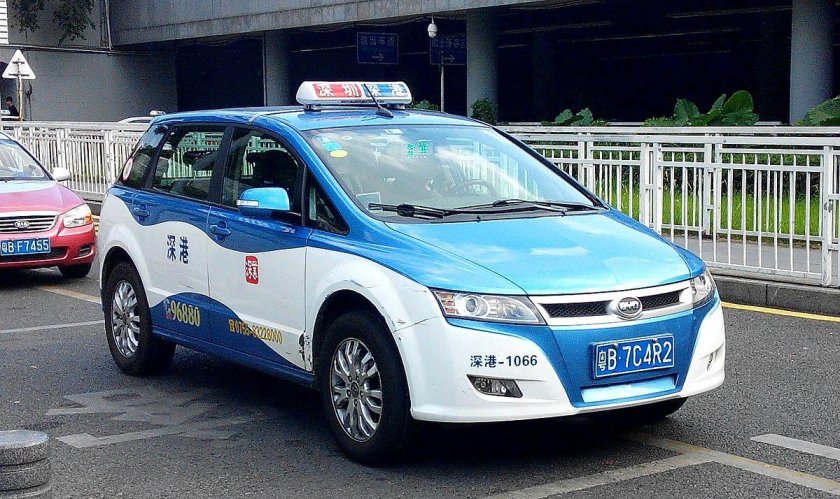 BYD e6