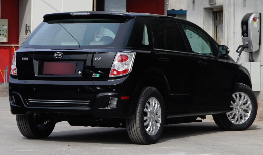 BYD e6