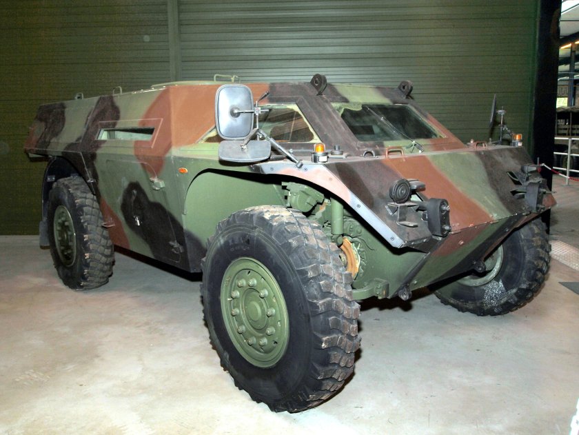 Fennek бронеавтомобиль