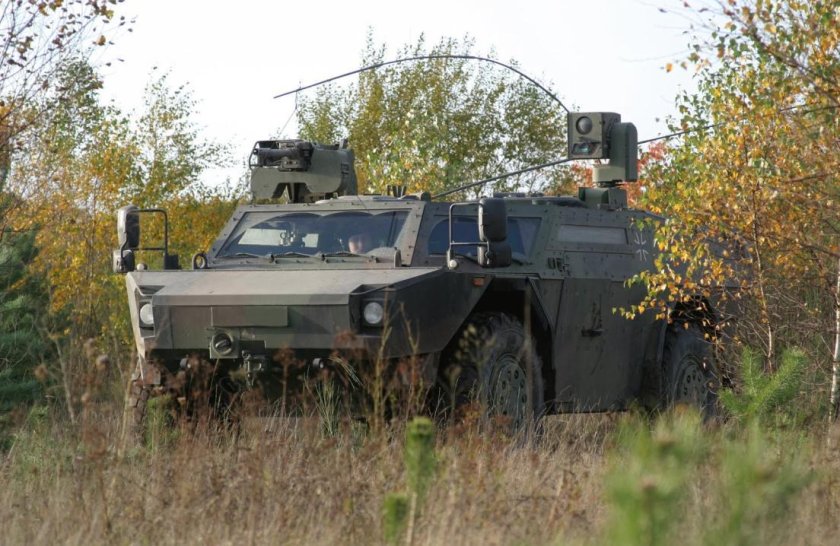 Феннек броневик