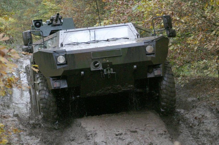 Fennek бронеавтомобиль