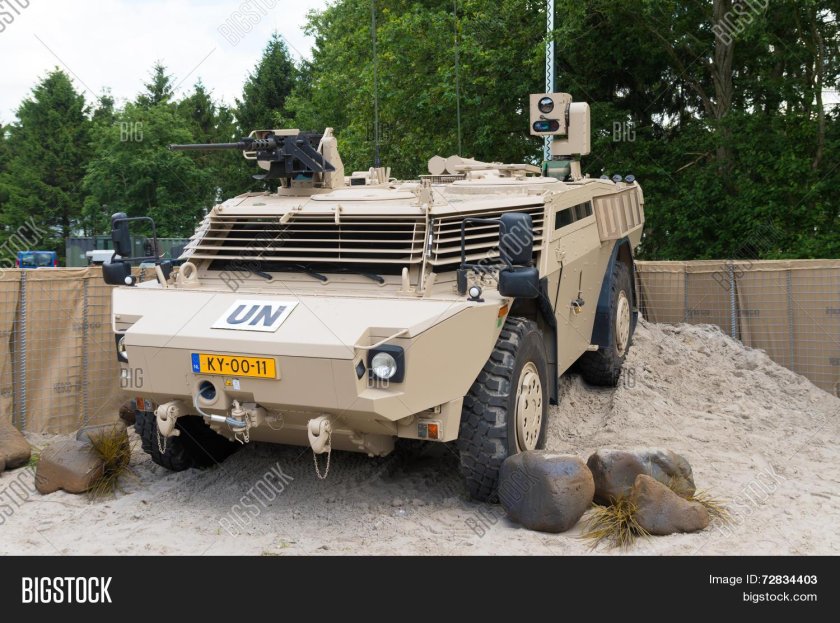 Fennek бронеавтомобиль