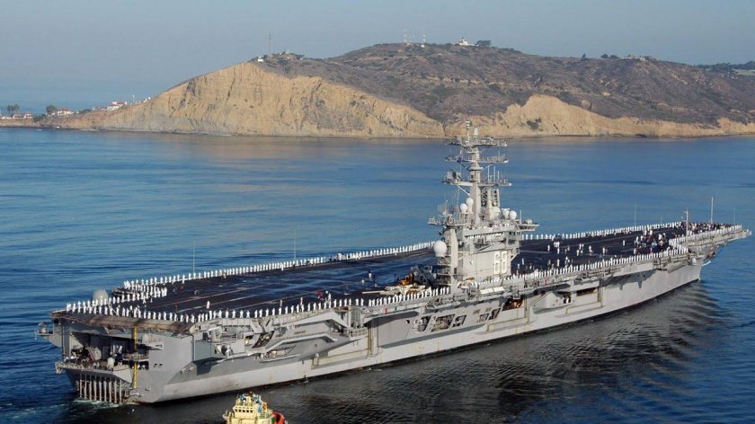 Честер Нимиц авианосец