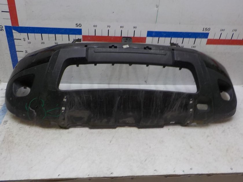 Бампер передний Рено Дастер 2012