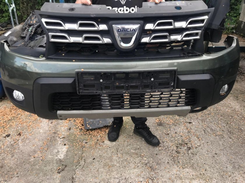 Renault Duster 2019 бампер передний