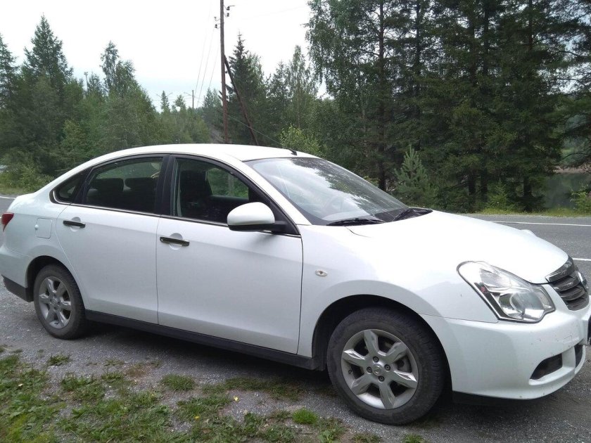 Nissan Almera g15 белая