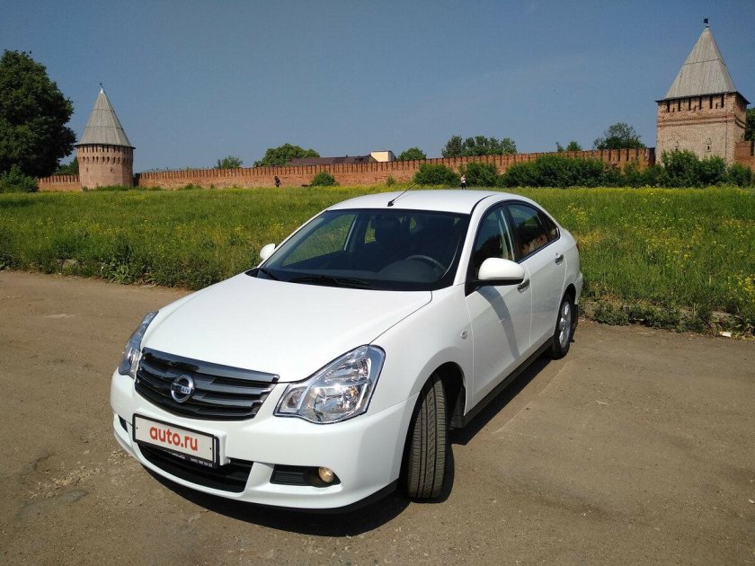 Ниссан Альмера белая