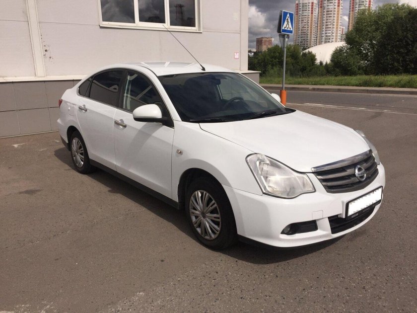 Ниссан Альмера 2013 белый