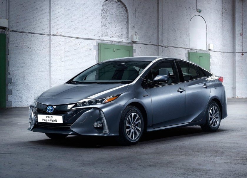 Toyota Prius 2021
