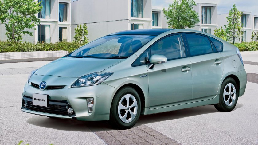 Тойота Приус 30